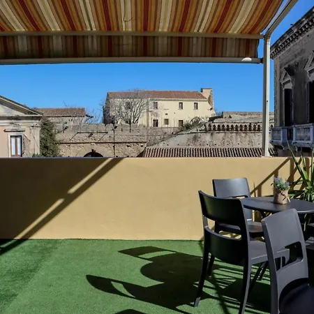 Carlo V Bed & Breakfast