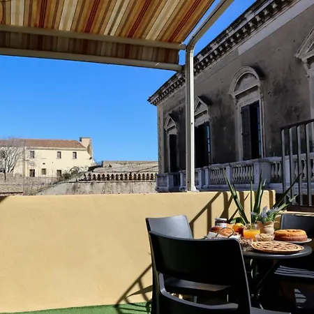 Carlo V Bed & Breakfast *