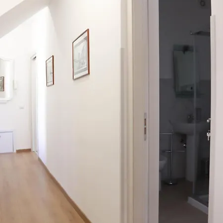 Carlo V Frühstückspension 3*